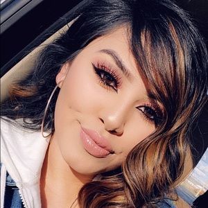 Meet your Posher, Carlos